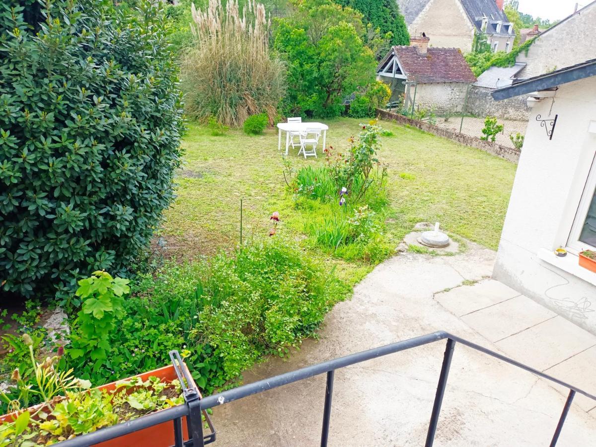 Petite Maison Etape Loire A Velo Ou Compostelle Mosnes Exterior foto